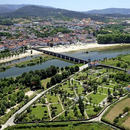 Apart. Av. Antonio Feijo Apartment *