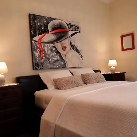 Apart. Av. Antonio Feijo *